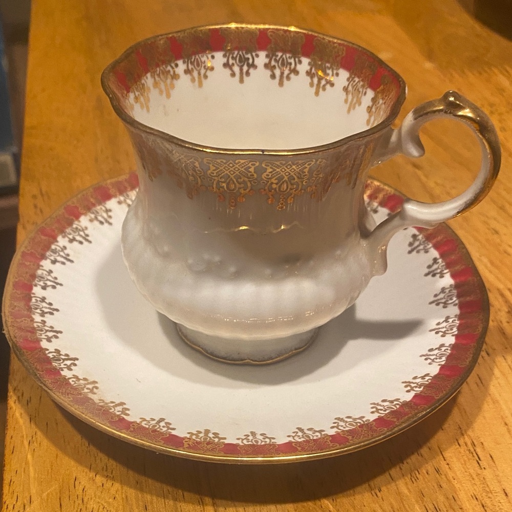 Elegant Gold and Red Bone China Teacup and Saucer Set